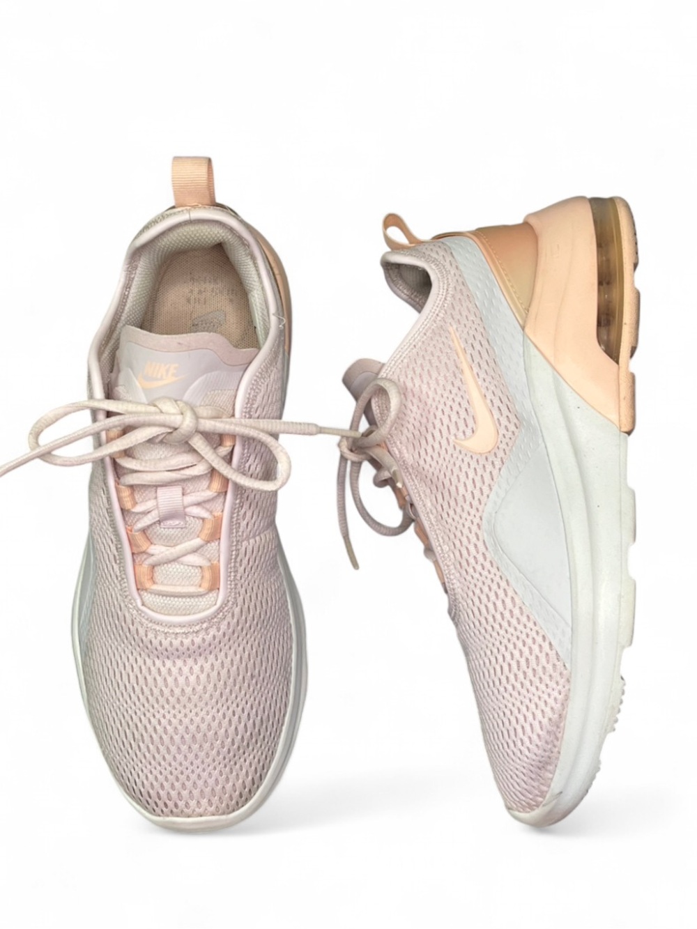 Nike Air Max Motion 2 Womens Size 8.5 Shoes - Pale / Pink / Coral - AO0352-600